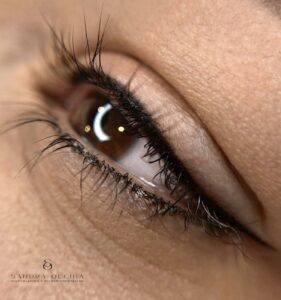 Eyeliner permanente en Alicante - Sandra Olcina Pérez